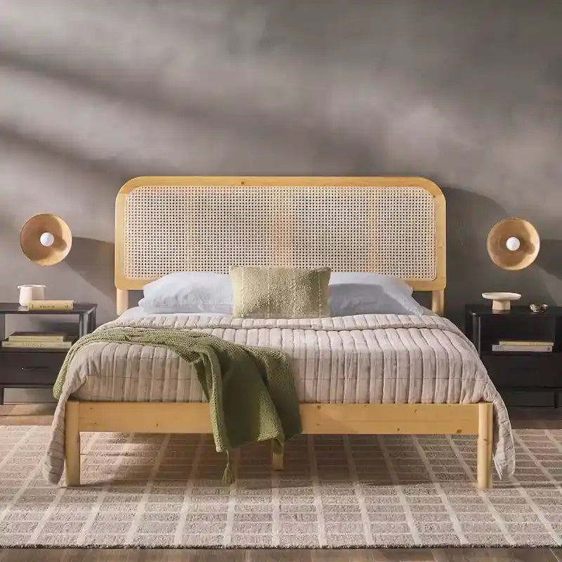 Cadre de lit Queen size Boho incurvé en rotin Middlebrook Designs