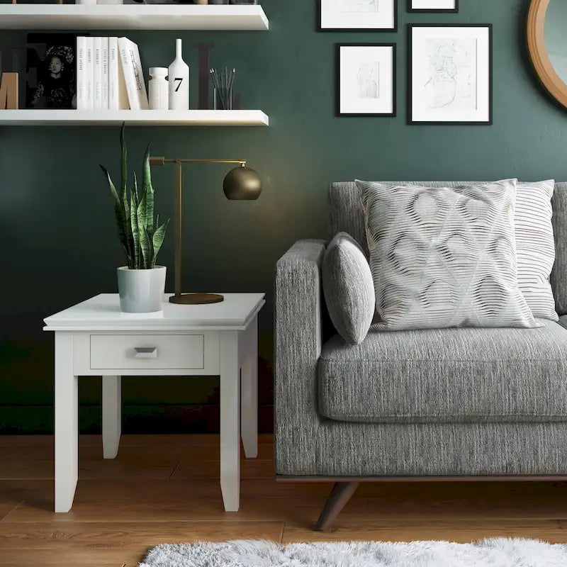 WYNDENHALL Stratford Table d'appoint carrée de style transitoire en BOIS MASSIF de 53,3 cm de large